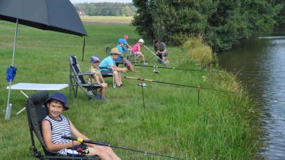 Bild: ak
Wer es lieber entspannt mag, für den ist im Ferienprogramm das Schnupperangeln am 11. August zu empfehlen.