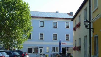 Bild: Portner
Das Erdgeschoss im Deyerl-Haus am Marktplatz 24 teilen sich künftig die NT-Redaktion (links) und das Wirtsstüberl mit Freisitz (rechts).