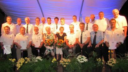 Bild: sck
Die Geehrten beim Kommersabend der Soldaten- und Kriegerkameradschaft Gunzendorf.