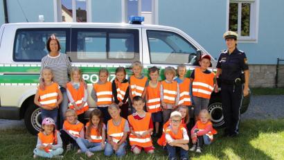 Bild: Lisa Langer/exb
Polizeibesuch im Kindergarten.