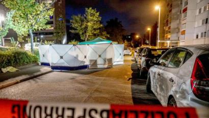 Bild: Sven Kohls
Tatort in Stuttgart: Das 36 Jahre alte Opfer wurde nach Polizeiangaben im Zuge eines Streits mit einem „schwertähnlichen Gegenstand“ erstochen. Foto: Kohls/SDMG