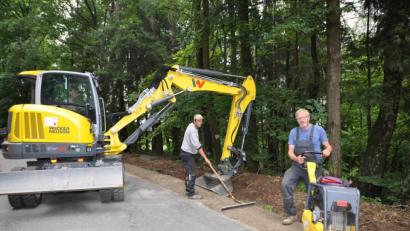 Bild: es
Die Sperrung der Kleinschwandner Straße vom Ortsende bis zur Einmündung in die Kreisstraße nach Vohenstrauß ist nach Abschluss der Arbeiten wiede aufgehoben.