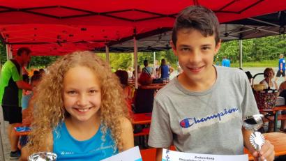Bild: agr
Die Geschwister Lena und Max Zimmermann wurden in ihrer Altersklasse Gesamtsieger des OVL-Cups