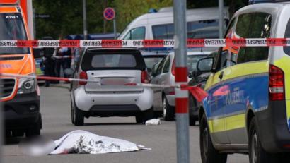 Bild: Kohls
Das 36 Jahre alte Opfer war nach Polizeiangaben im Zuge eines Streits mit einem „schwertähnlichen Gegenstand“ erstochen worden. Foto: Kohls/SDMG