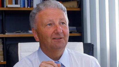 Archivbild: Karin Wilck
Zum Gespräch mit Oberpfalz-Medien ließ sich Peter Unger bewegen, zum Fotografieren jedoch nicht. Auch wenn das Foto mehr als 15 Jahre alt ist: Groß verändert hat sich der Jubilar optisch nicht.