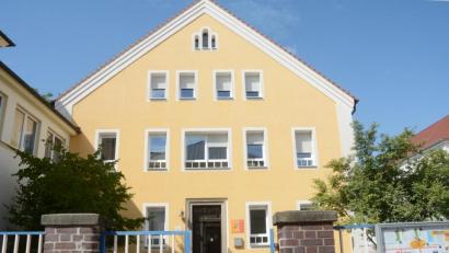 Bild: Gabi Schönberger
Die Kirchenstiftung St. Josef betreibt den Kindergarten St Josef (im Bild), den Kinderhort St. Anton und ...
