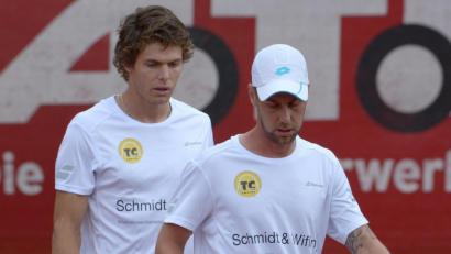Bild: ref
Peter Heller (links) und Pascal Brunner die Nummer eins und zwei des TC Schanzl - spielten nicht zusammen im Doppel.