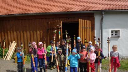 Bild: exb (OWV-Griesbach)
Die Waldindianer freuen sich auf ein tolles Fest mit möglichst vielen großen und kleinen Gästen.