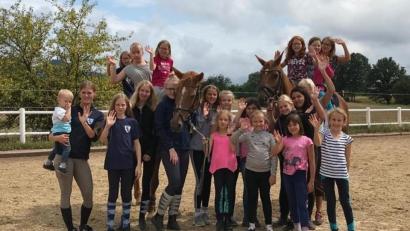 Bild: hai
Drei Tage lang verbringen 17 Mädchen ihre Zeit mit den Pferden des Reitclubs am Kulm.