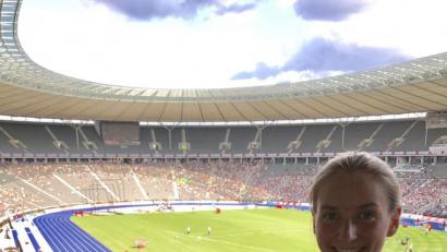 Bild: exb
Marlene Gomez-Islinger genoss die Atmosphäre im Berliner Olympiastadion. Beim Triathlon und beim 5000-Meter-Lauf war das riesige Rondell für die Weidenerin das Ziel.