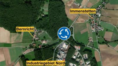 Bild: Maps4News, Oberpfalz-Medien
So ungefähr könnte er liegen, der neue Kreisverkehr in Immenstetten. Er würde als vierten Ast auch die Einfahrt zum Industriegebiet einbeziehen.
