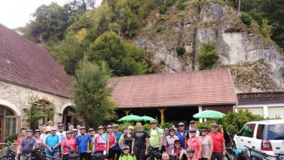 Bild: gi
Zu einer 70 Kilometer langen Radtour in der Nähe von Amberg an den Flüssen Vils und Lauterach waren 30 Teilnehmer unterwegs.