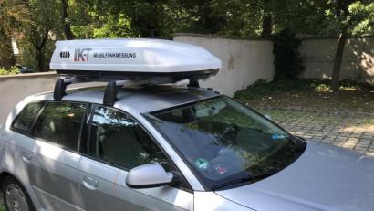 Bild: exb
IK-T Mobilfunkmessung ist auf dem Dach des silbergrauen Kombis zu lesen, der ab Mitte August durch den Landkreis fährt, um die Mobilfunkversorgung zu überprüfen.