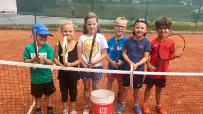 Bild: Werner Stauber
Die jüngsten Teilnehmer des Tenniscamps bei Rot-Weiß.