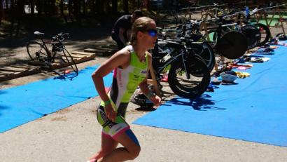 Archivbild: exb
Heike Uhl (Bild) von CIS Amberg wurde beim Challenge-Triathlon in Prag Dritte in der Altersklasse 25.
