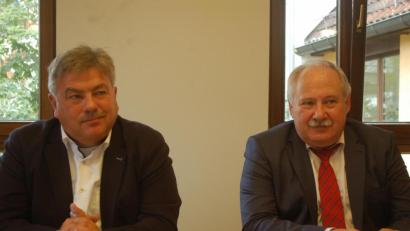 Bild: gib
Thomas Ebenhöch, Vorsitzender der Bayme-VBM-Region Oberpfalz (links), und Geschäftsstellenleiter Hermann Brandl.
