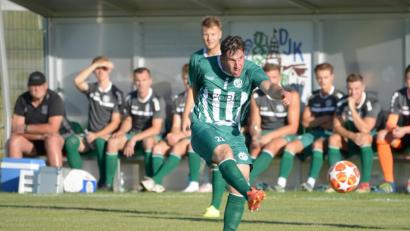 Bild: ref
Die DJK Gebenbach (im Bild Johannes Böhm) will den FC Ingolstadt unter Beschuss nehmen. Der Drittligist wird in der zweiten Runde des BFV-Pokals in Gebenbach gastieren.