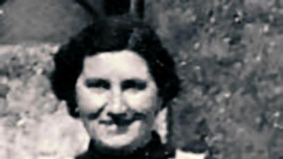 Bild: Rudi Kral
Die Deutsche Rosa Schnell wird in Brozzo verehrt, weil sie im Herbst 1944 einen Familienvater vor dem Erschießen und den Ort vor dem Niederbrennen gerettet hat.