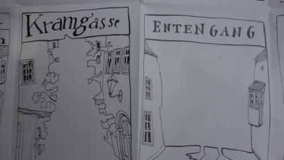 Repro: Susanne Wolke
Spatzengässchen, Spiegelgasse, Königsstraße: Lustige Ansichten für lustige Straßennamen. Peter Engel nimmt die Bezeichnungen in der Regensburger Altstadt beim Wort.