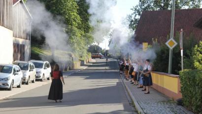 Bild: ral
Die Böllerschützen haben die Kirchweih angeschossen.