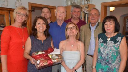 Bild: Kunz
SPD-Urgestein Wolfgang Girke (Mitte) feierte seinen 80. Geburtstag. Unter den Gratulanten war auch OB Kurt Seggewiß (Zweiter von rechts).