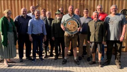 Bild: fpoz
Die Schützenscheibe zum Jubiläum des Jägerstammtischs "Hubertus" gewann Dennis Späth.