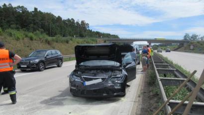 Bild: exb/THW
Auf diesem "Audi" am Stauende fuhr eine Verkehrsteilnehmerin auf.