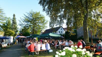 Bild: bey
Das Stadtweiherfest der Siedlergemeinschaft Pleystein findet alljährlich in der Kreuzberganlage seinen einmaligen Rahmen.