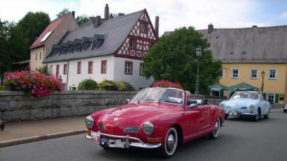 Bild: Werner Härtl/exb
Bereits vor 10 Jahren fand die Touristik-Ausfahrt der Oldtimer statt. In wenigen Tagen wird sie, mit Start in Marktredwitz (Bild) , neu aufgelegt.