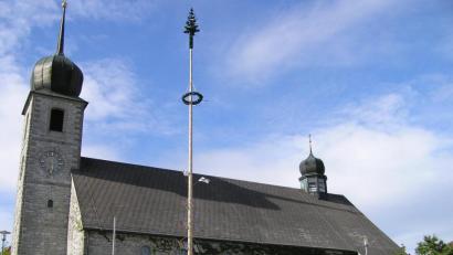 Bild: öt
An Maria Himmelfahrt vor 70 Jahren wurde die von Bischof Michael Buchberger als Fichtelgebirgsdom bezeichnete Pfarrkirche Patrona Bavariae Neusorg geweiht.