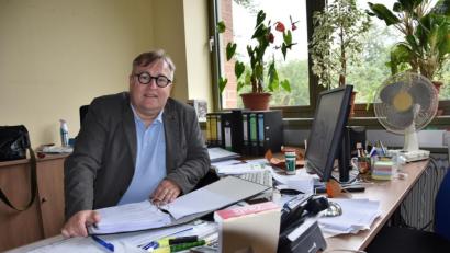 Bild: Porsche
"Es geht gut voran", bilanziert Dezernent Wolfgang Hohlmeier, mit dessen Amtsantritt vor etwas über einem Jahr die Umsetzung des Projekts Sozialbürgerhaus begonnen hat. Großes Lob zollt er seinen eifrigen Kolleginnen und Kollegen.