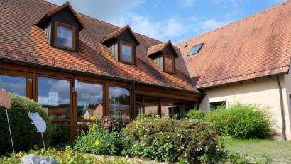 Bild: do
"Unsere Kinder sind die Zukunft der Gemeinde", sagt Bürgermeister Albert Nickl. Deshalb gehört der Kindergarten zu den Schwerpunkten der kommunalen Daseinsvorsorge.