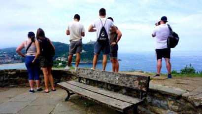 Bild: jut
"Tourist go home" steht auf einer Bank auf einem Aussichtspunkt im spanischen San Sebastian. Braucht man mir nicht zweimal sagen. Denn: So schön die Urlaubsregion auch ist, daheim ist es halt immer noch am schönsten.