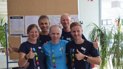 Bild: fz
Anna Leitschuh, Robert Zeus, Peter Maciejewski, Alexander Radlbeck und Mathias Bayerl (von links) sind mit der ersten August-Zoigltour vollauf zufrieden.