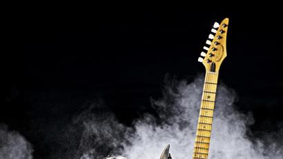 Bild: Uli Jon Roth
Der 1954 in Düsseldorf geborene Uli Jon Roth zählt zu den weltweit einflussreichsten Rock-Gitarristen.