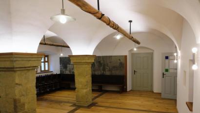 Bild: do
Die gediegenen Räume im historischen Ambiente des Hauses der Dorfkultur laden zur vielfältigen Nutzung ein. Eine Nutzungsverordnung regelt nun Betrieb und Kosten.