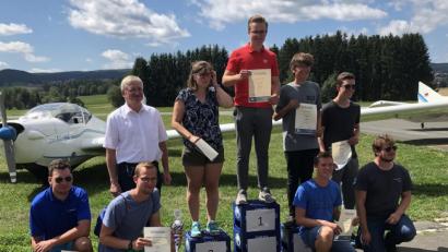 Bild: gdö
Die Oberpfälzer Fliegerjugend präsentierte in Erbendorf ihr Können.