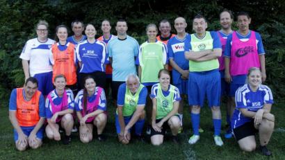 Bild: Hirsch
Die Damen des SC Weinberg trugen gemeinsam mit den Heimbewohnern der Ohmstraße ein Fußballturnier aus.
