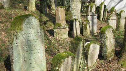 Bild: Dieter Dörner
Gräber aus „orthodoxer Zeit“ auf dem jüdischen Friedhof in Sulzbach (Sulzbach-Rosenberg).