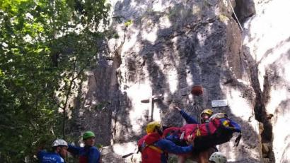 Bild: Maximilian Knab
Ein 58-Jähriger ist am Sonntag beim Klettern von der Mittelbergwand gestürzt und musste gerettet werden.