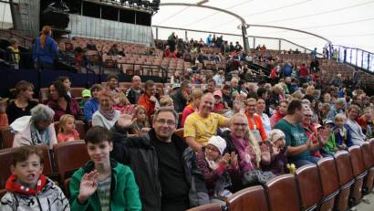Bild: nag
Die Ferienfahrt der Schnaittenbacher CSU führt zum Familienmusical Madagascar auf der Luisenburg. Den Ausflug organisieren Marcus Eichenmüller, Monika Epp, Liborius Gräßmann und Markus Nagler (Mitte).