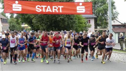 Bild: eib
Mit 138 Läufern startete der elfte Paneuropa-Halbmarathon: Eine bisher nie dagewesene Rekordbeteiligung.