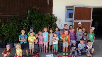 Bild: exb
Die Kleinen hatten großen Spaß beim Fertigen von Mandalas.