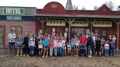 Bild: Kathrin Hecht/exb
Die Kulmainer Pfadfinder besuchten die Westernstadt Pullman City.