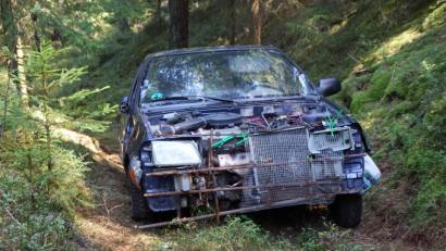 Bild: bkr
Auch einen Subaru Justy hat der Pilzesammler entdeckt.