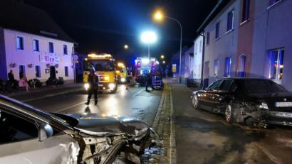 Bild: exb
Eine Alkoholfahrt endete für BMW-Fahrer in Schnaittenbach sehr abrupt: mit einem Verkehrsunfall.