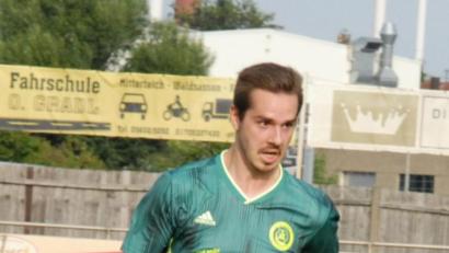 Bild: gb
Marco Kießling steuerte drei Treffer zum 6:2-Sieg des SV Mitterteich in Herzogenaurach bei.