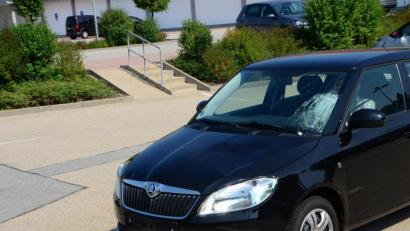 Bild: Julia Dobmayer
Der Autofahrer konnte eine Kollision nicht vermeiden.