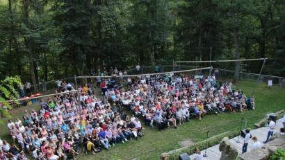 Bild: sne
Fast 450 Menschen sahen sich die "Summer on Broadway"-Show auf dem Schönberg an.