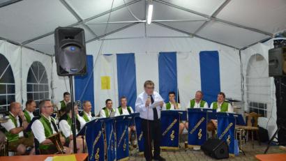 Bild: gi
In humorvoller Weise erinnert Chronist Max Frischholz an die langjährige Freundschaft der Tröbeser und Eslarner.